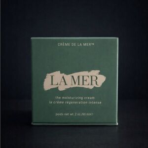 La Mer Moisturizing Cream - Elegant Green Packaging